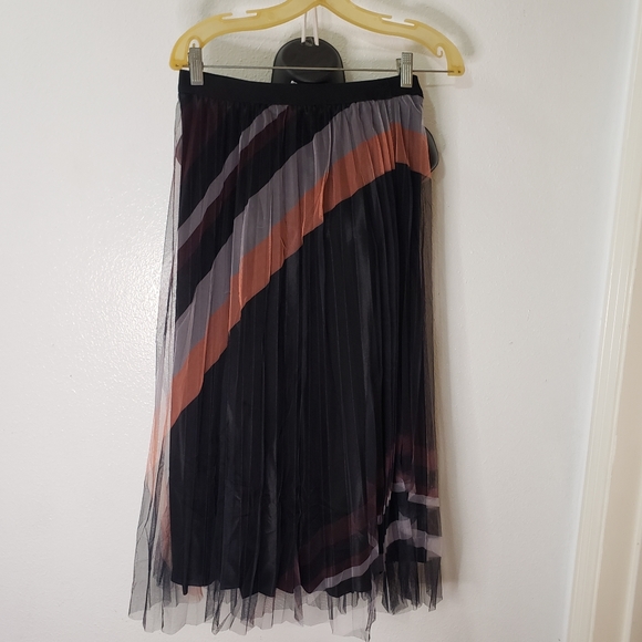 NEW MIX SKIRT - Picture 9 of 10